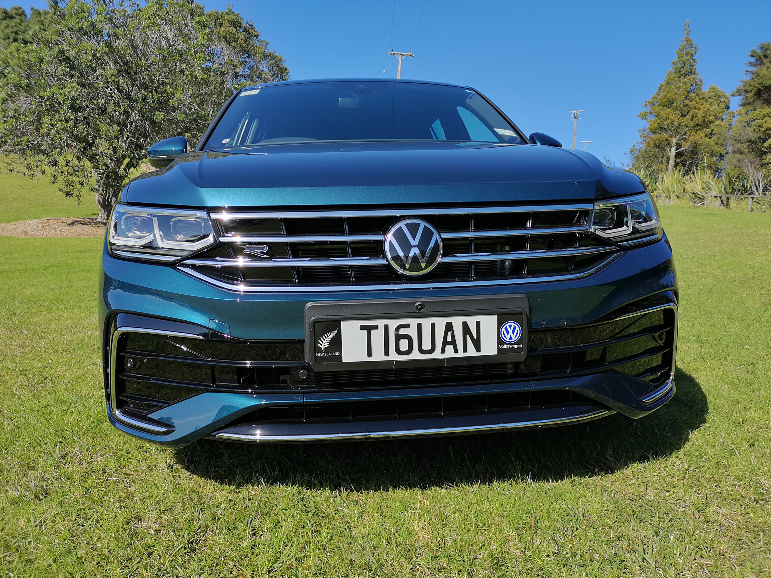 VW Tiguan Grille