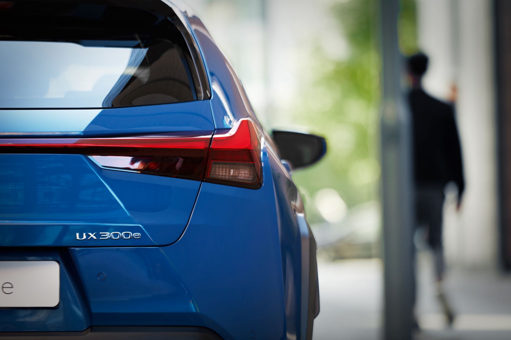 Lexus UX300e badge