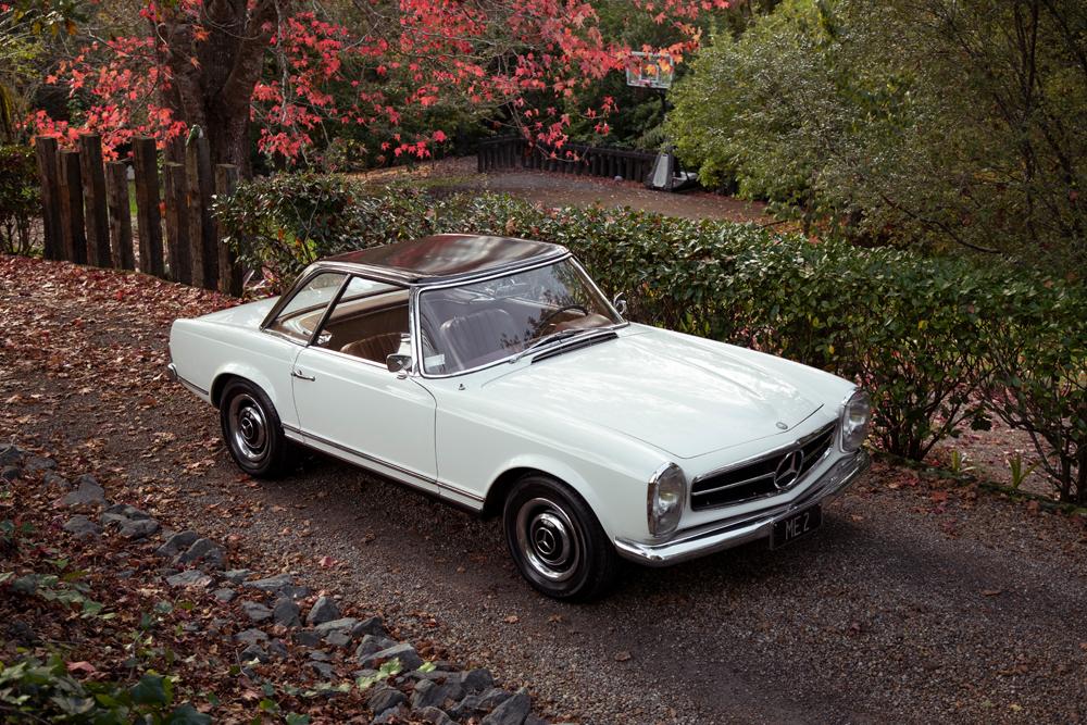 Mercedes-Benz 230 SL