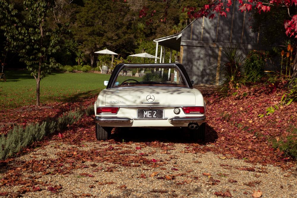 Mercedes-Benz 230 SL