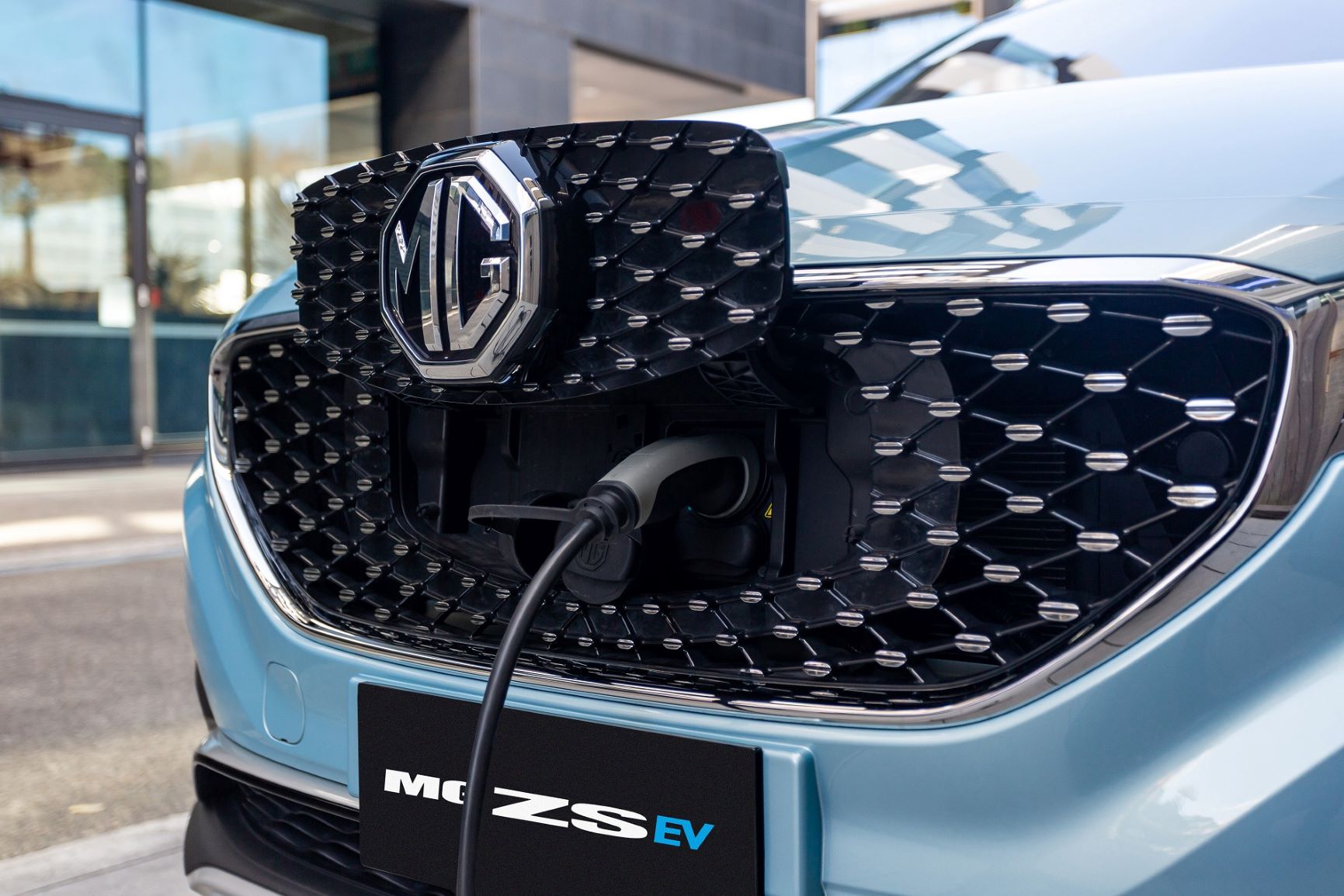 MG ZS EV charging