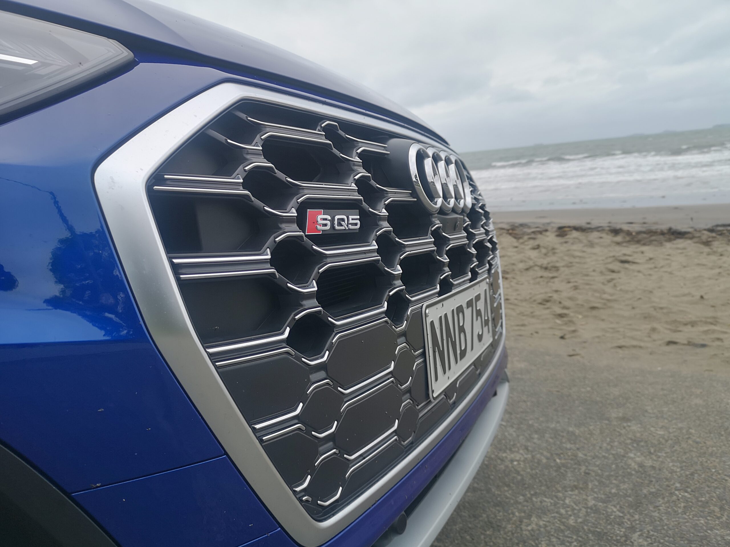 SQ5 Grille