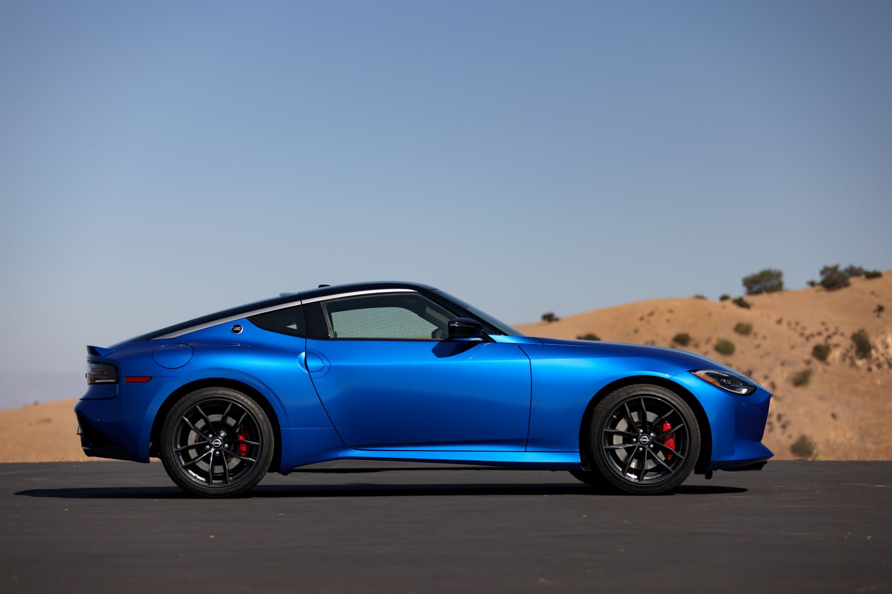 Side view of the 2023 Nissan Z