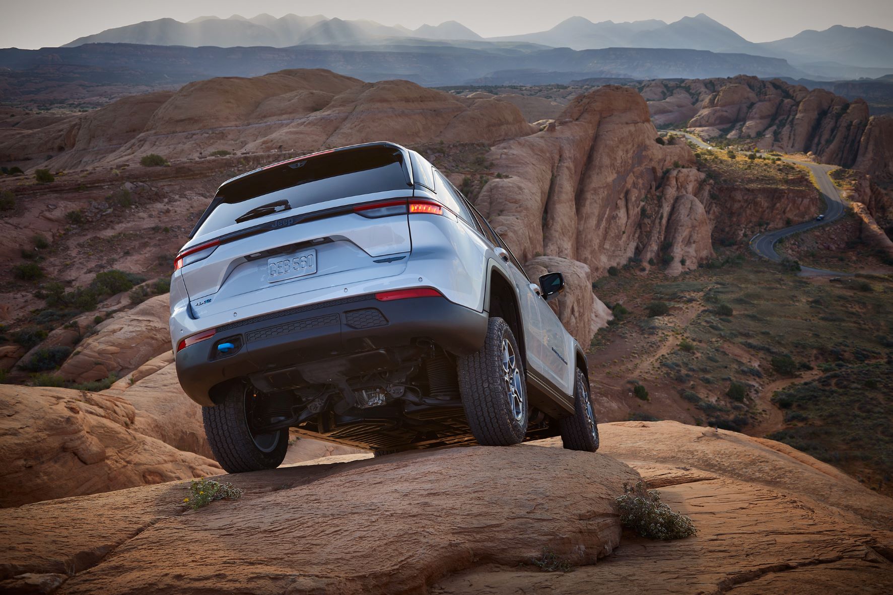 2022 Jeep Grand Cherokee off-roading