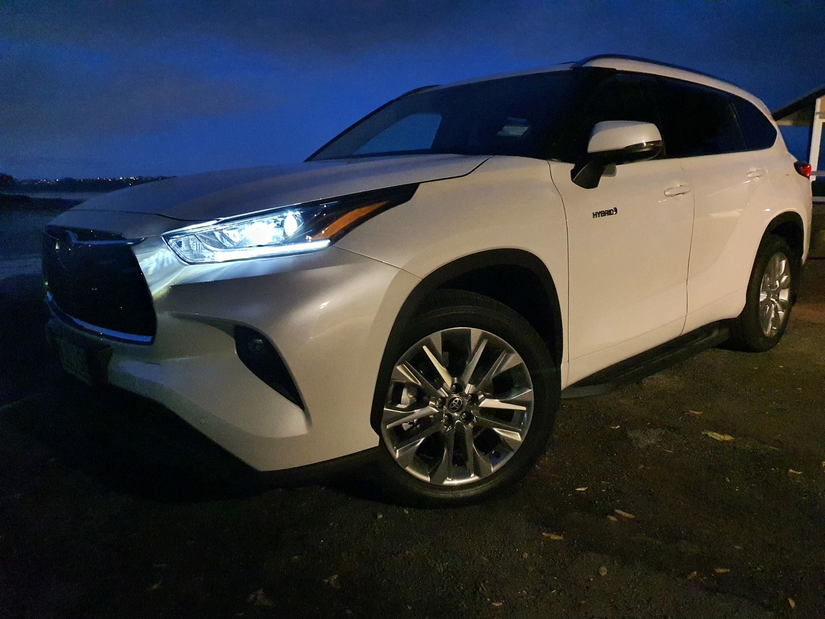 Close-up of the front of 2021 Toyota Highlander Limited ZR Hybrid