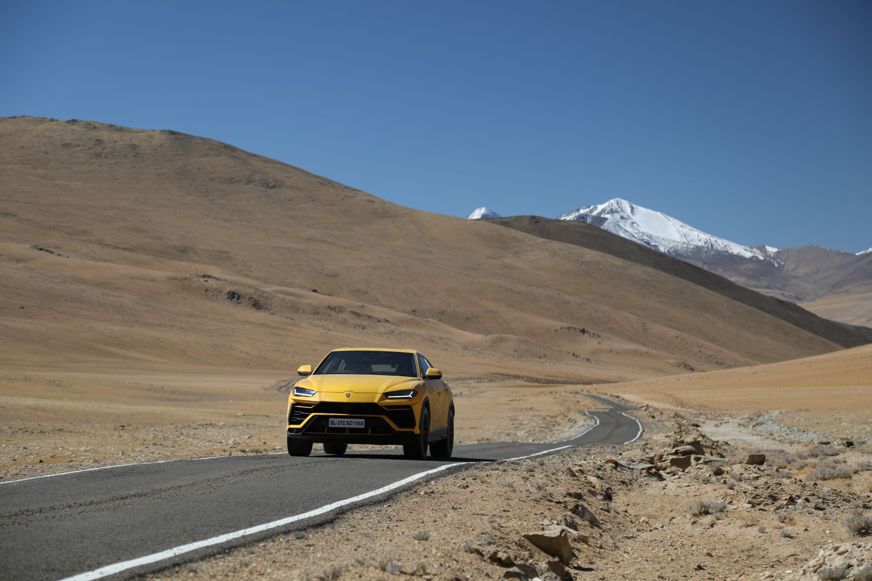 Lamborghini Urus on the Umling La Pass India, 19,300 ft above sea level.