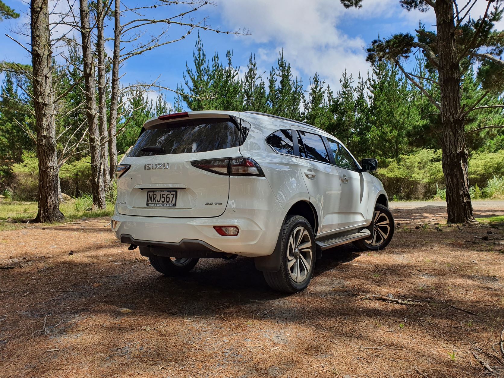 Rear three quarters view of the new Isuzu MU-X