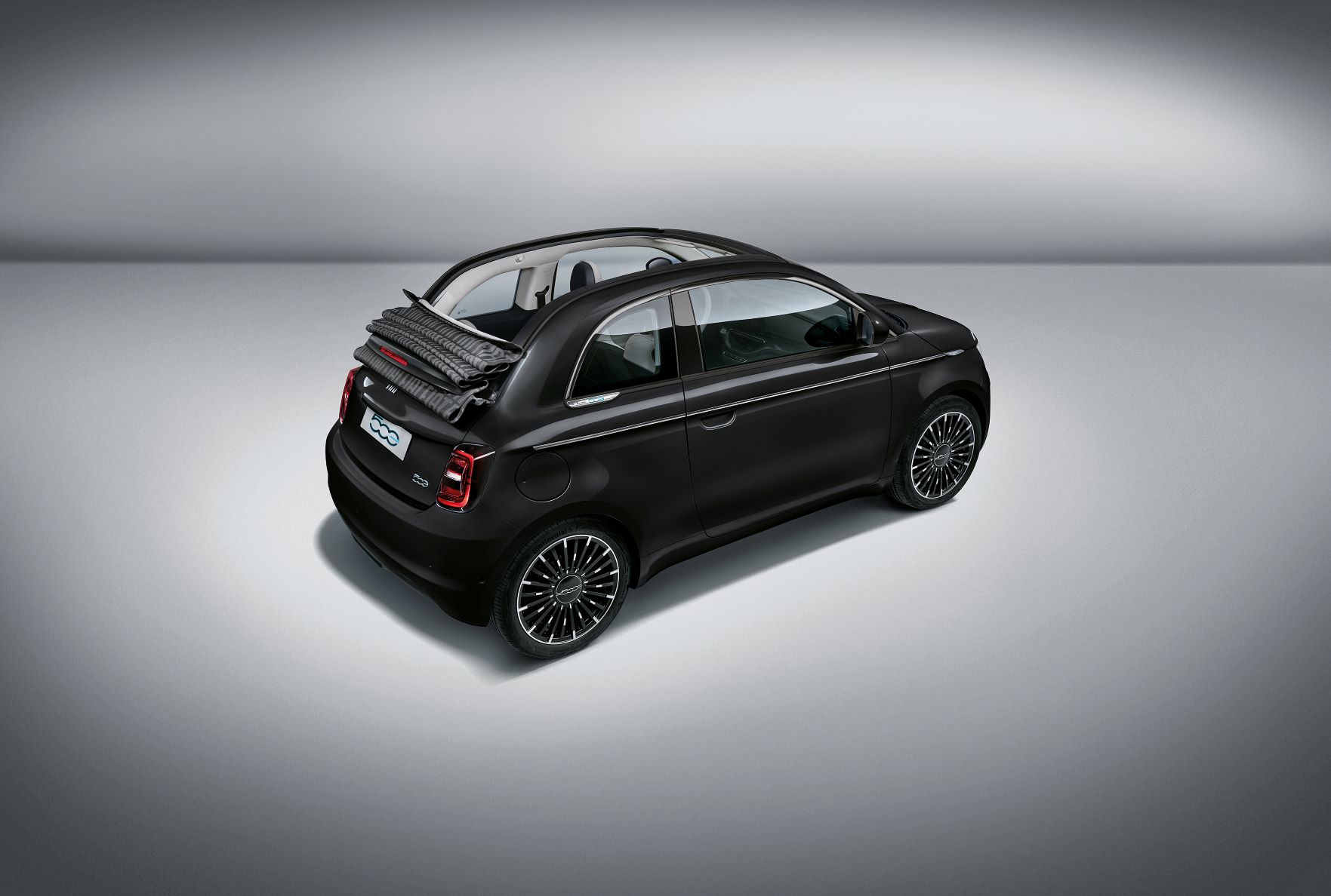 Rear three quarters view of the Fiat 500e La Prima by Bocelli in black