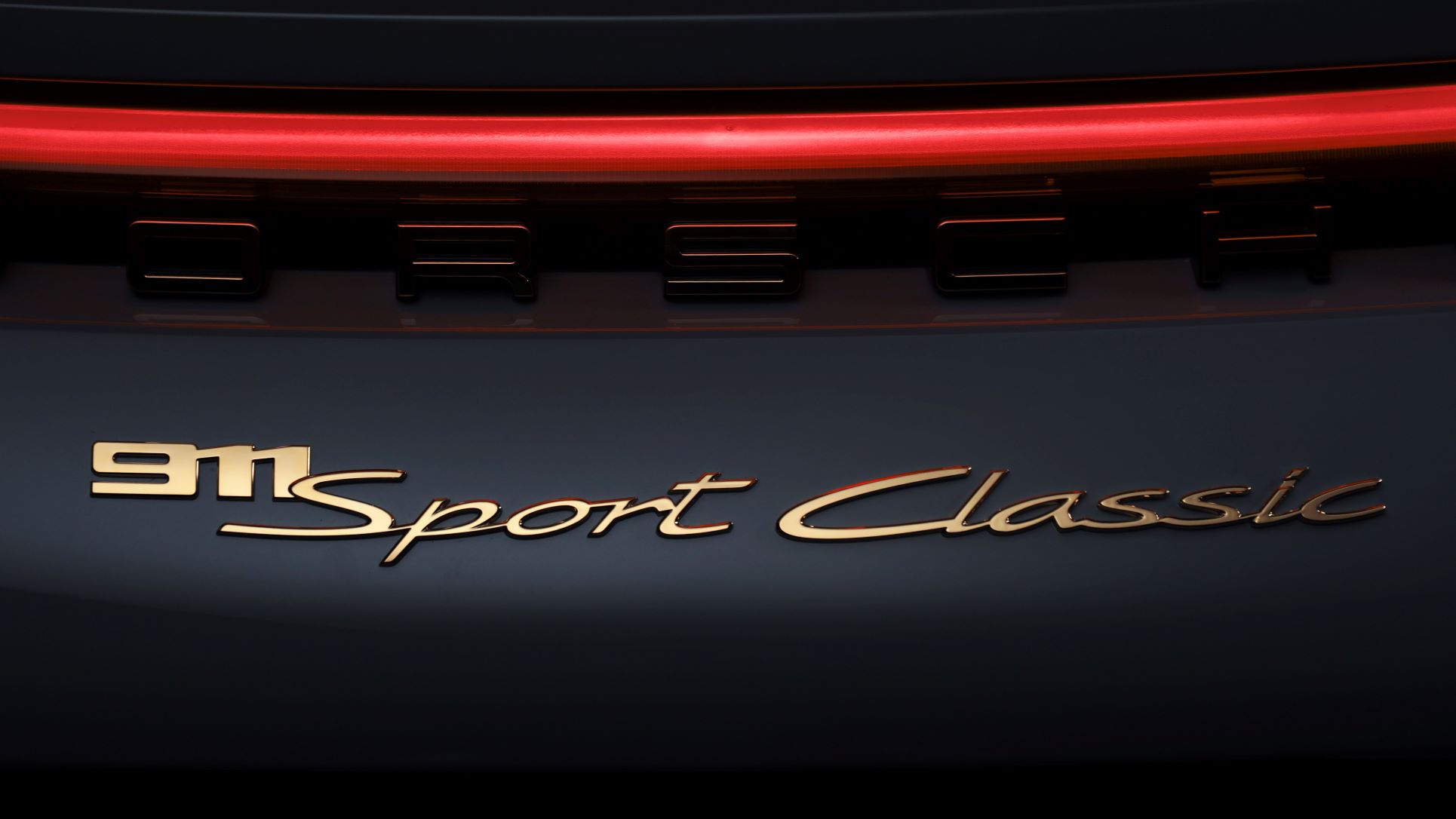 Sport Classic badge on the new Porsche 911 Sport Classic