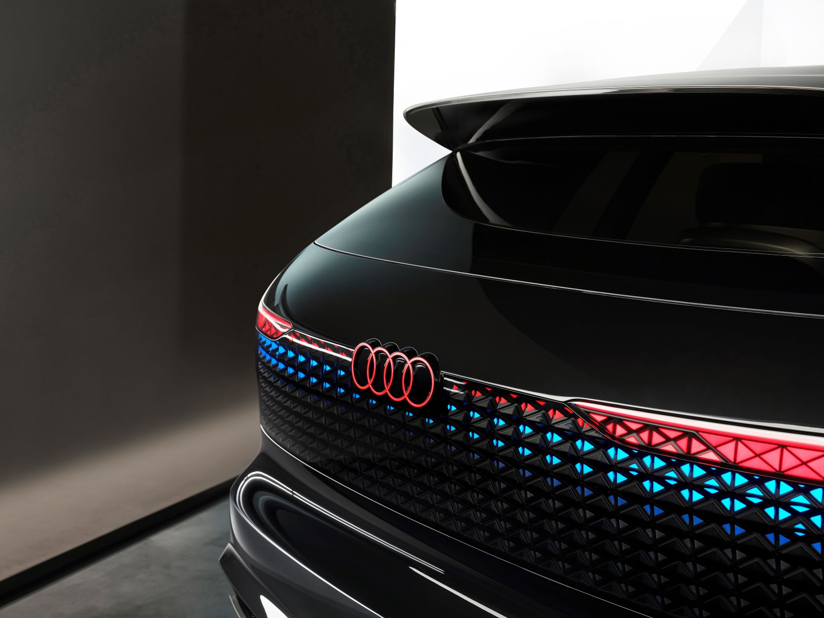 Rear light bar of the Audi Urbansphere concept