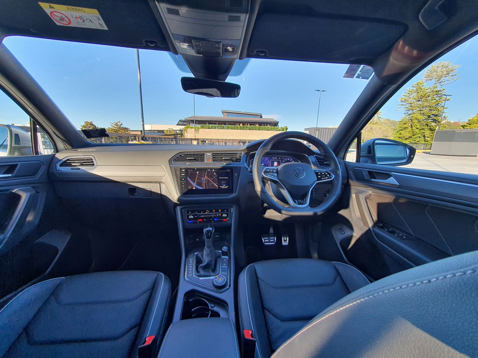 Interior view of the new Volkswagen Tiguan Allspace R-Line