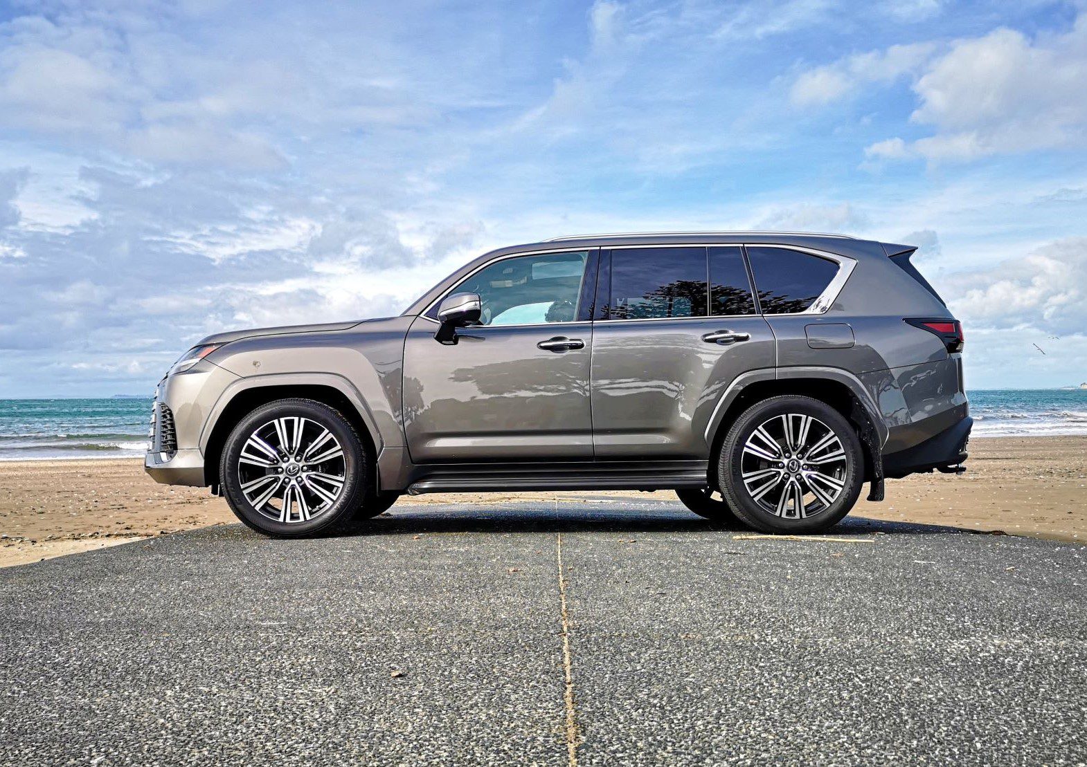 2022 Lexus LX 500d review NZ