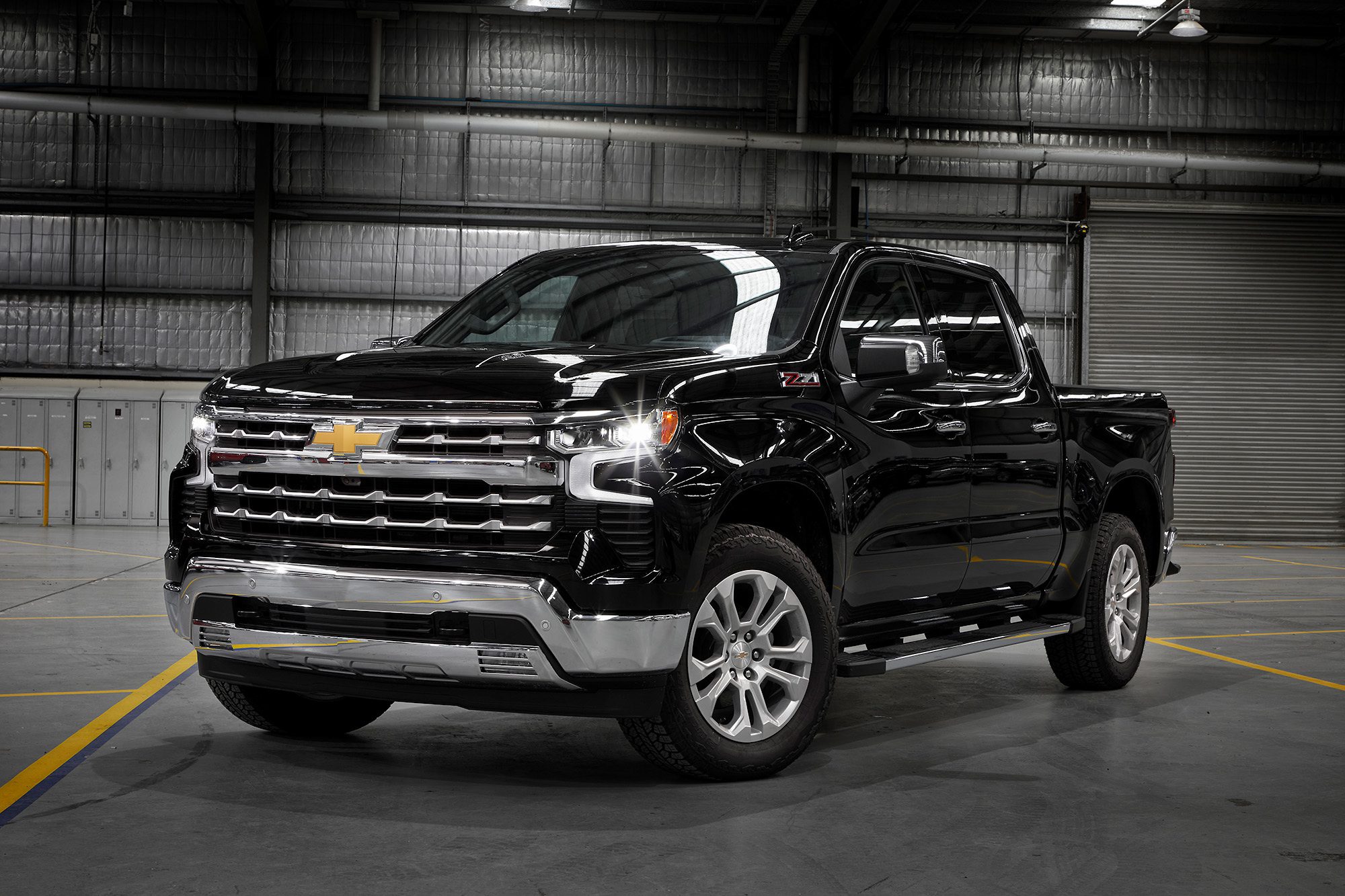 Chevrolet Debuts 2022 Silverado ZR2 During NFL Opening Game