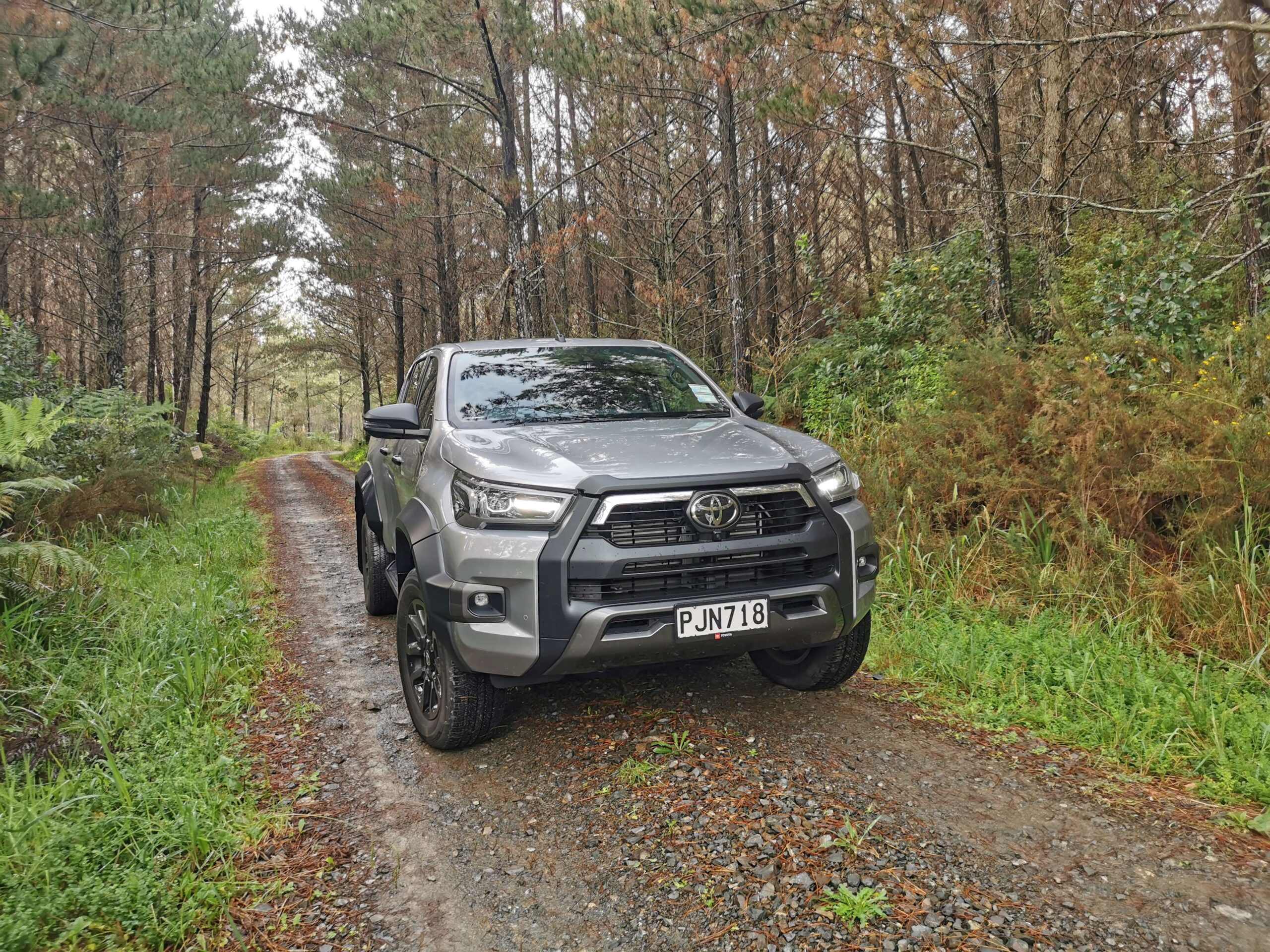 Toyota Hilux 4WD SR5 Cruiser Wide Track review NZ