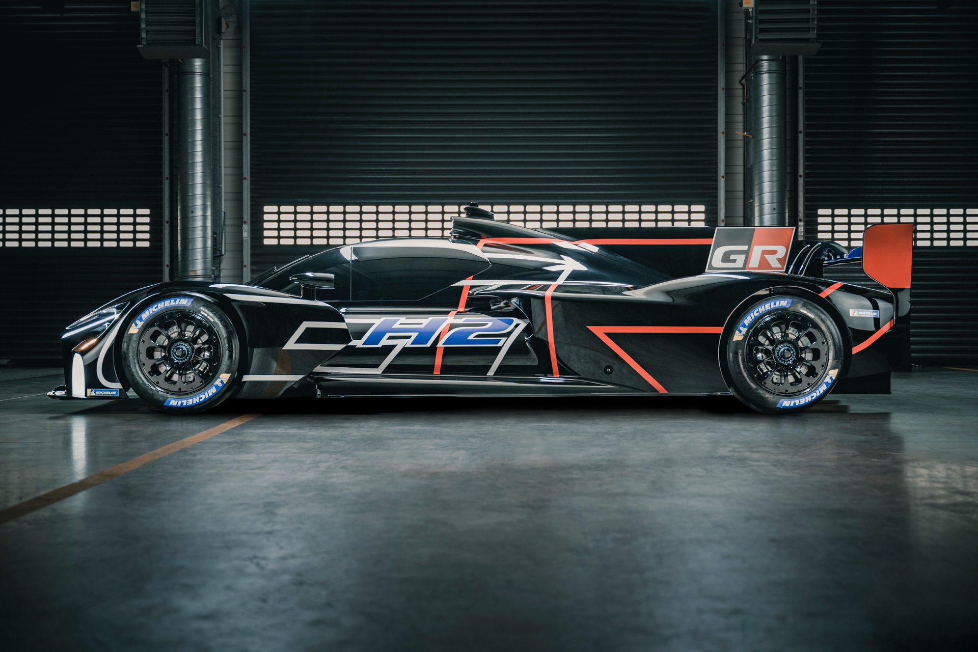 Side view of the Toyota Gazoo Racing Hydrogen Racing Concept