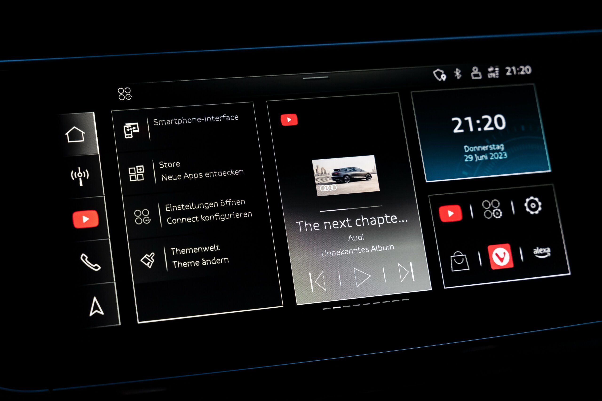 A promo shot of the new Audi MMI infotainment interface