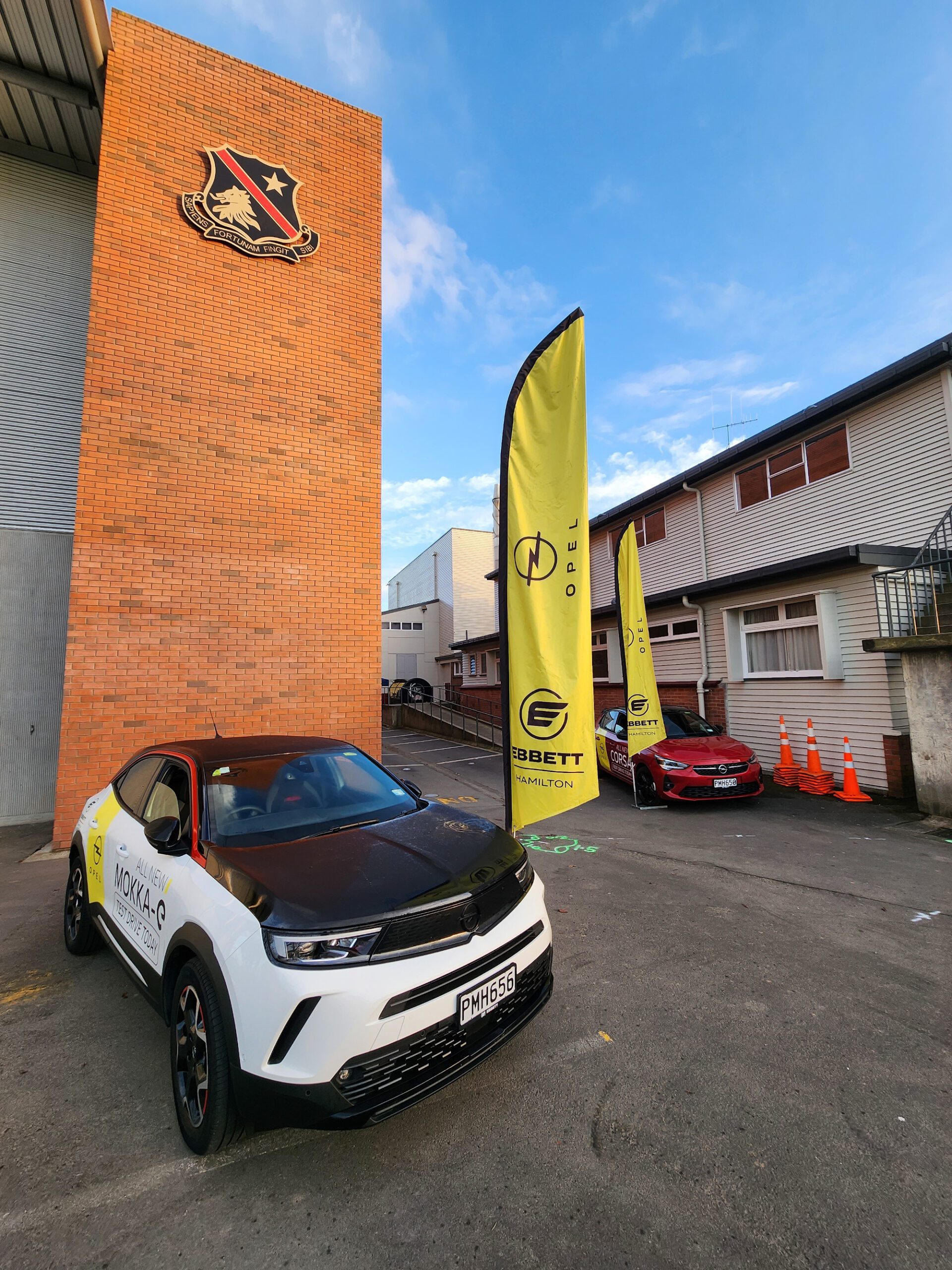 Opel Mokka-e and Opel Corsa at FENZ basketball tournament