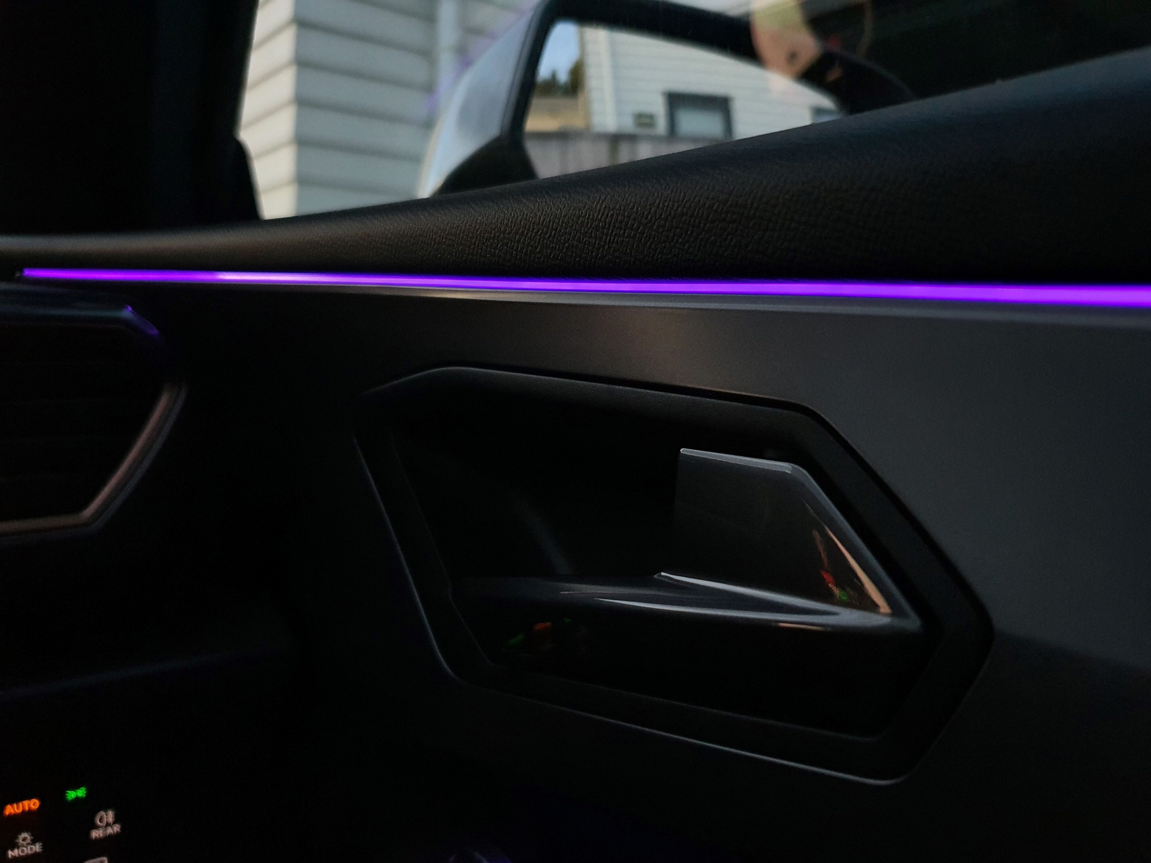 Close-up of the LED interior door lighting on the Cupra Leon V hatchback