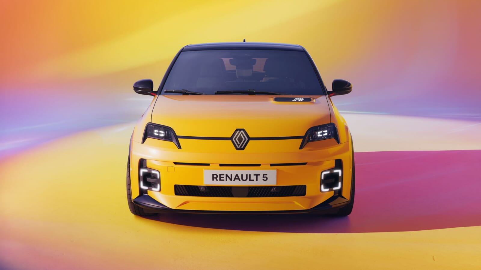 Reno and The Renault 5 E-Tech Electric | Tarmac Life | Motoring | Tech ...