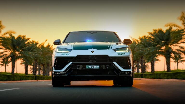 Front on view of the new Lamborghini Urus Performante for the Dubai Police Force.