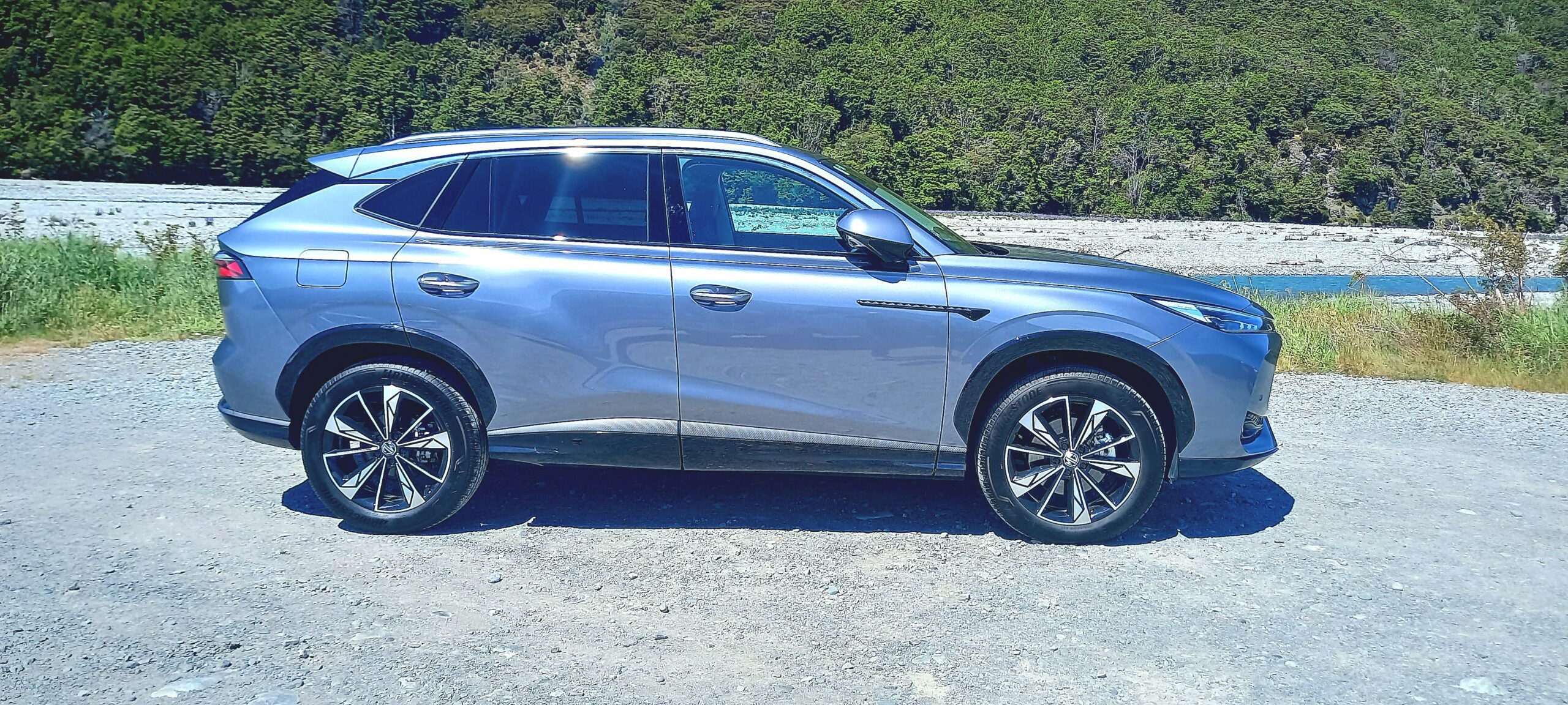 MG HS Essence Review NZ