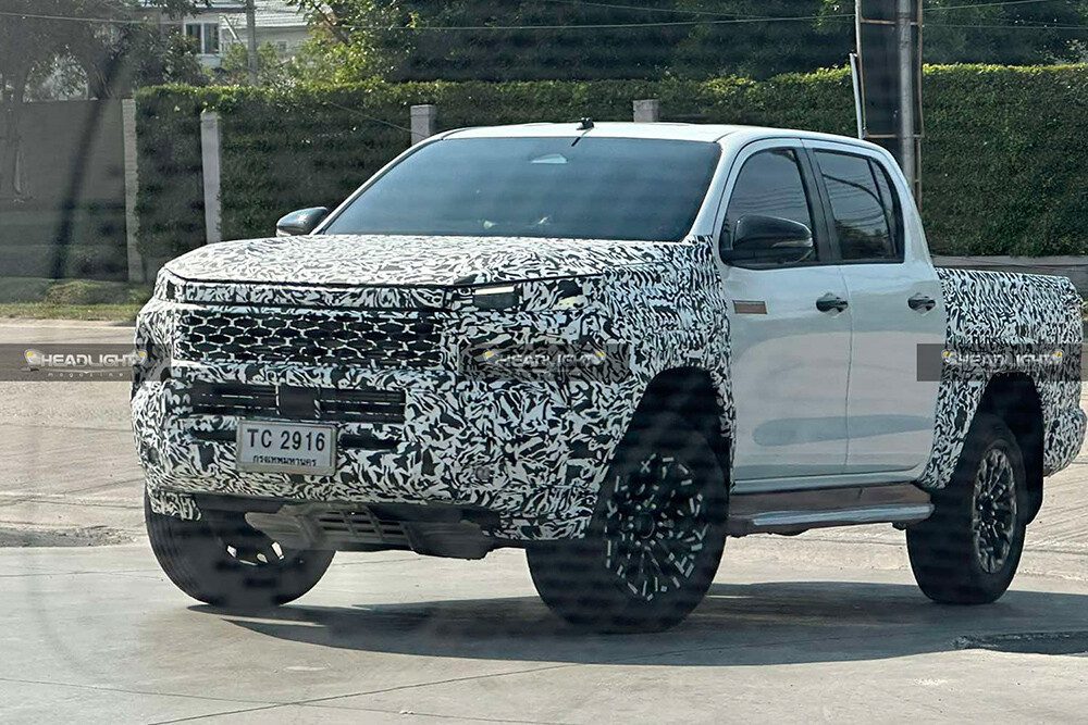 2026 Toyota HiLux Spy Shots