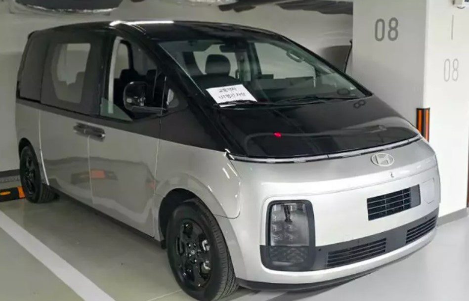Hyundai Staria EV