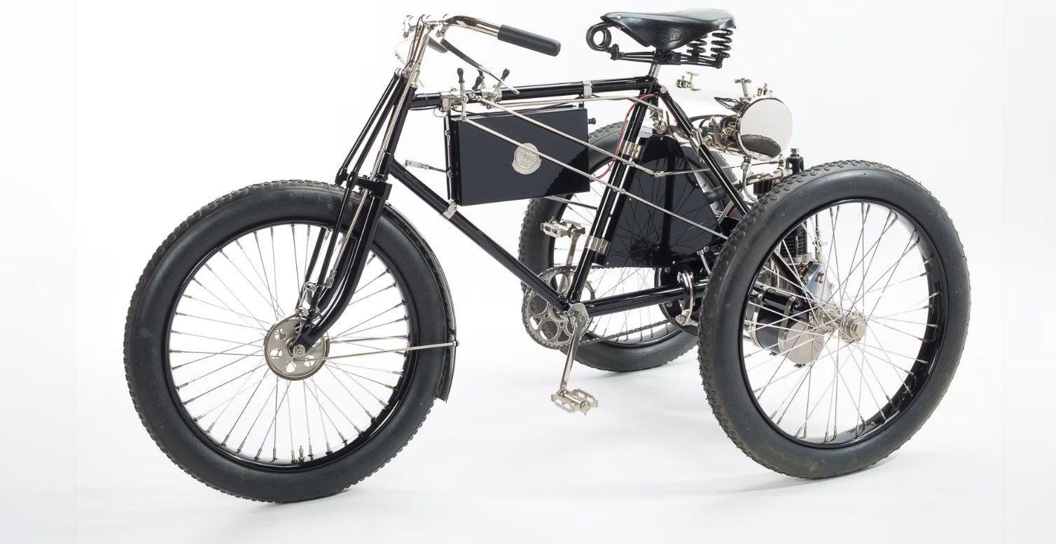 1898 De Dion-Bouton Tricycle