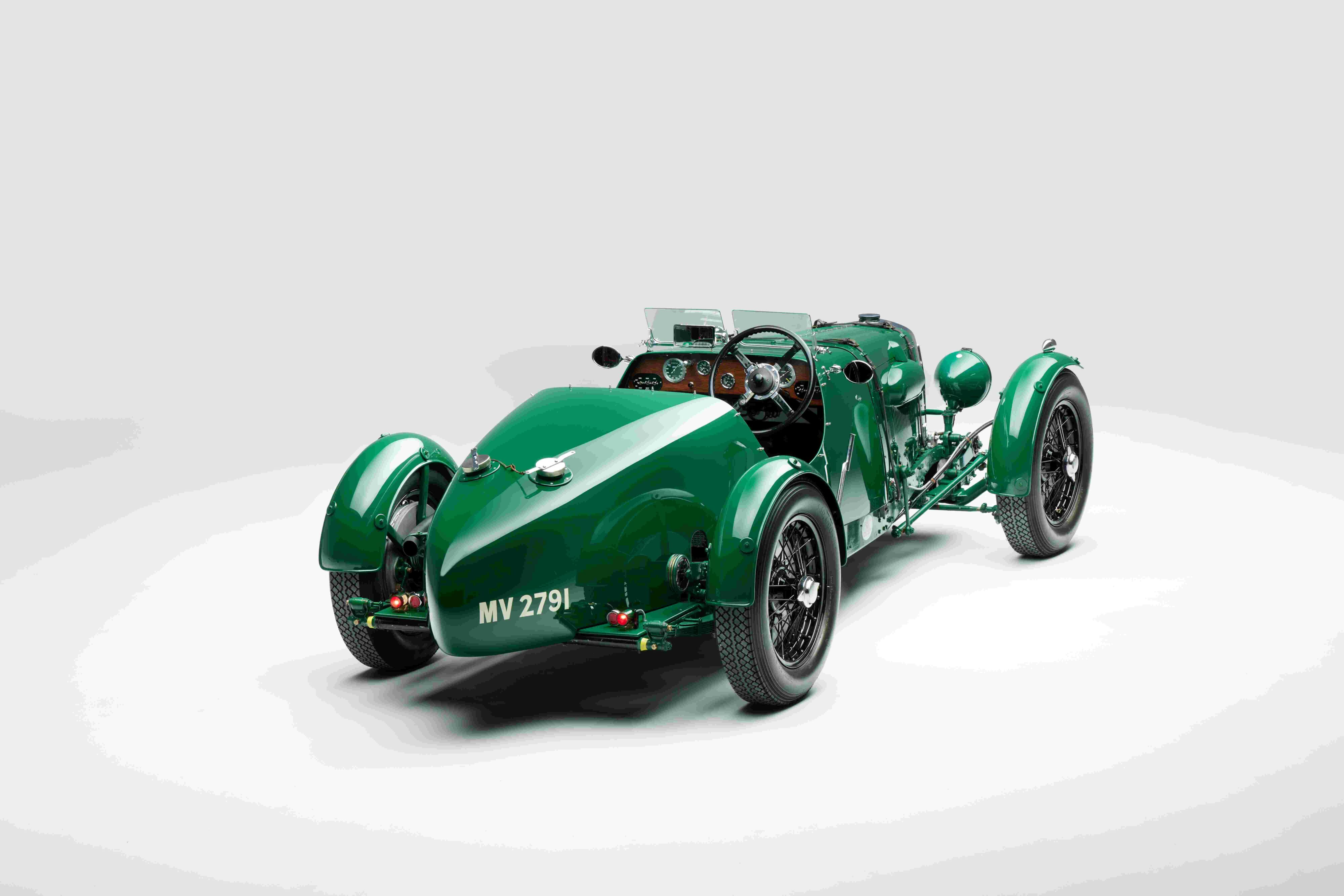 Two stunning Aston Martin's to star at Concours of Elegance 2025