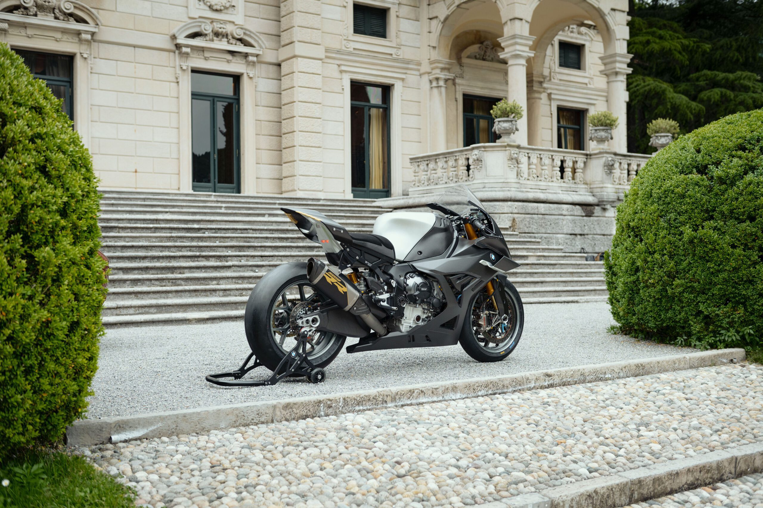 4 unveils for BMW at Goodwood 2025