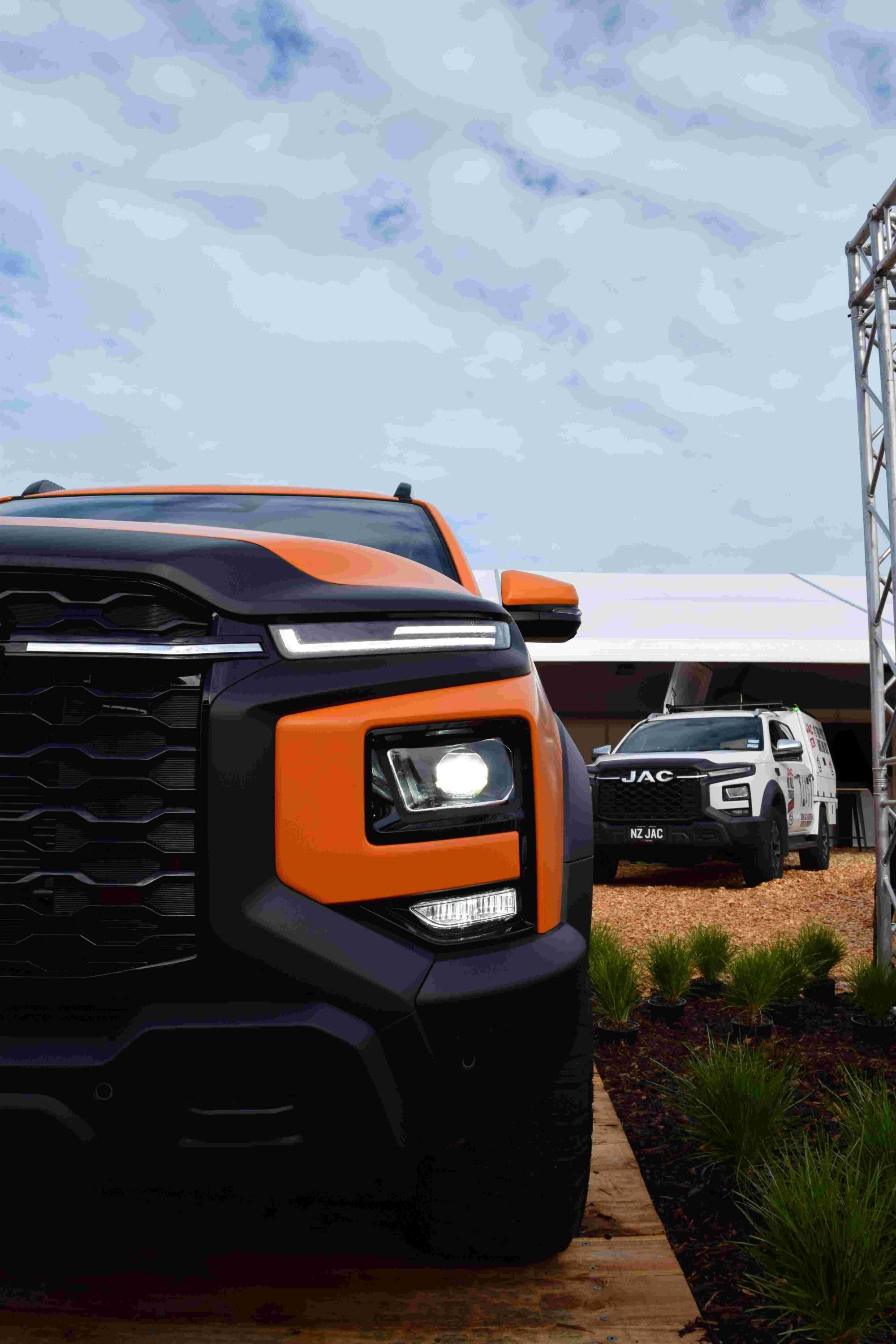 JAC'd up 1000Nm PHEV ute to attend Fieldays