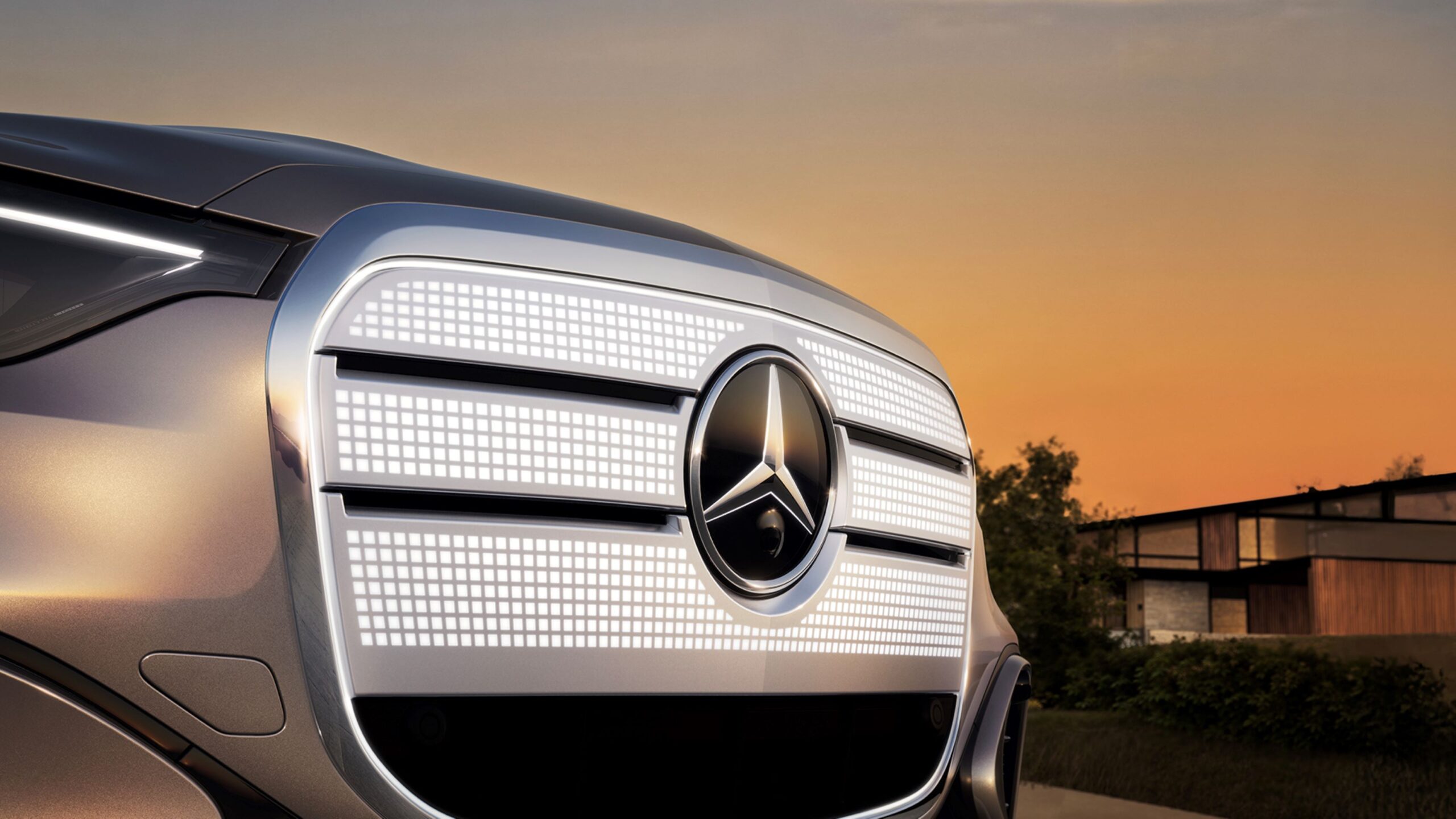 Mercedes-Benz Faces the Future with All-New Electric GLC