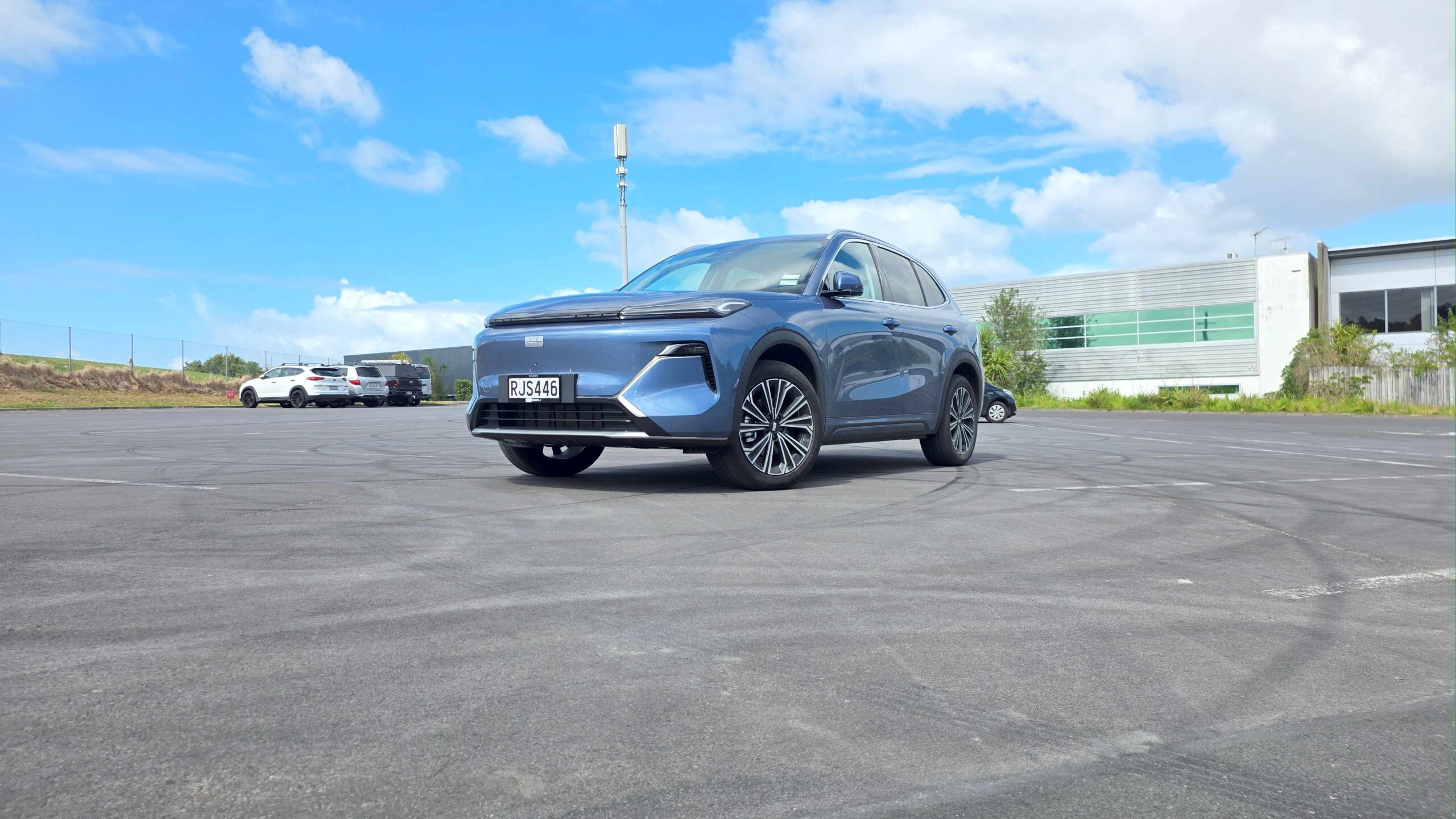 OMGeely - first drive of Geely’s new Riddara Ute, EX5 EV and Starray EM-i