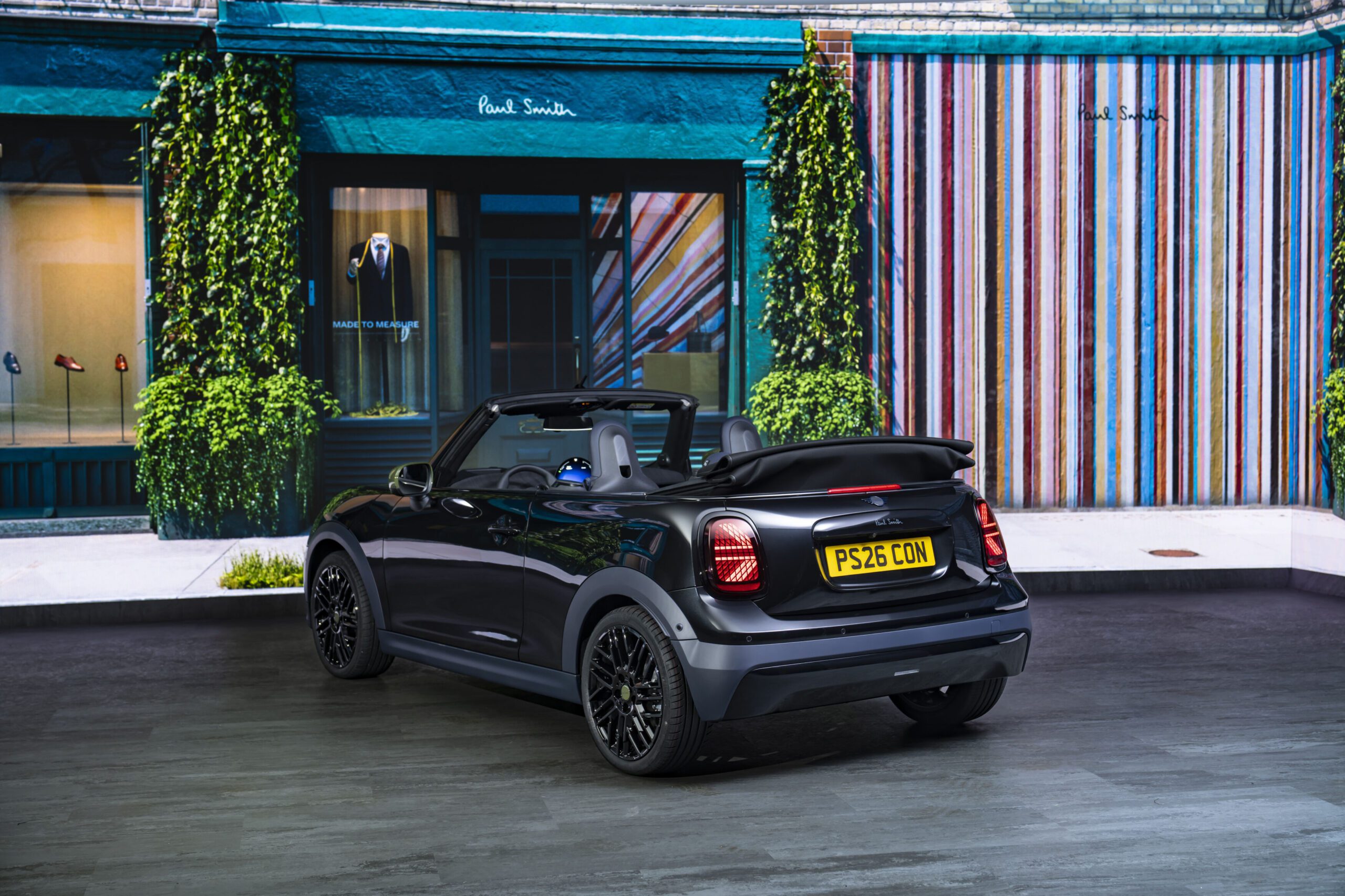 British Icon Remix - MINI Paul Smith Edition