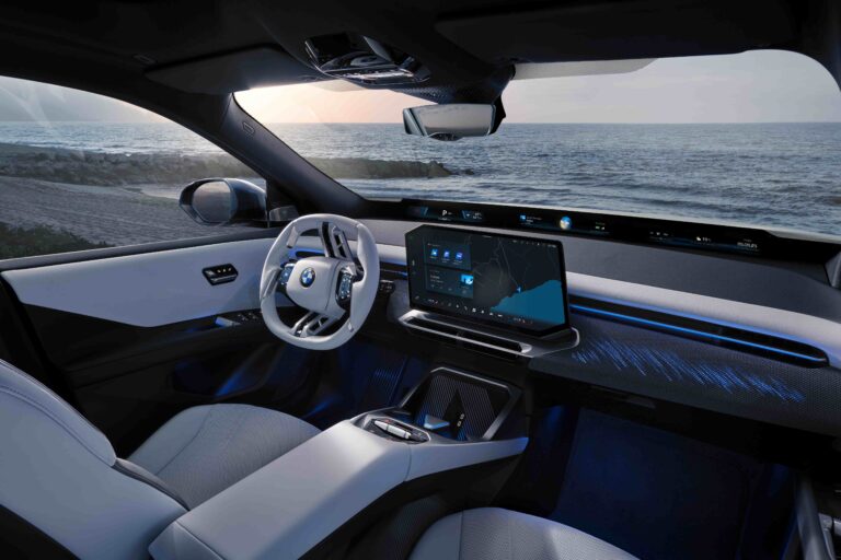 AI Revolution - Machine Learning is Transforming the All-New BMW iX3 Driving Experience